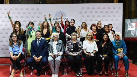 Cámara de Diputados, distinción a 22 mujeres trabajadoras argentinas, Día de la Mujer, Prensa Sergio Massa