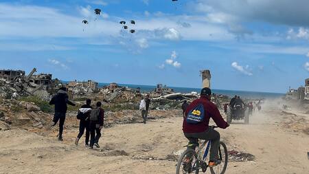 Ayuda humanitaria en las costas de la Franja de Gaza. Foto: Reuters.