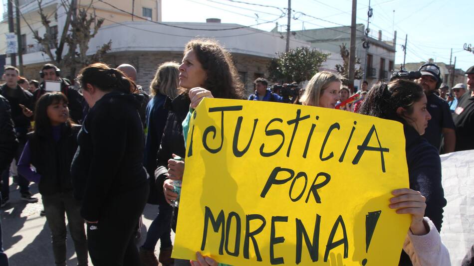 Marcha por la muerte de Morena en Lanús. Foto: NA.