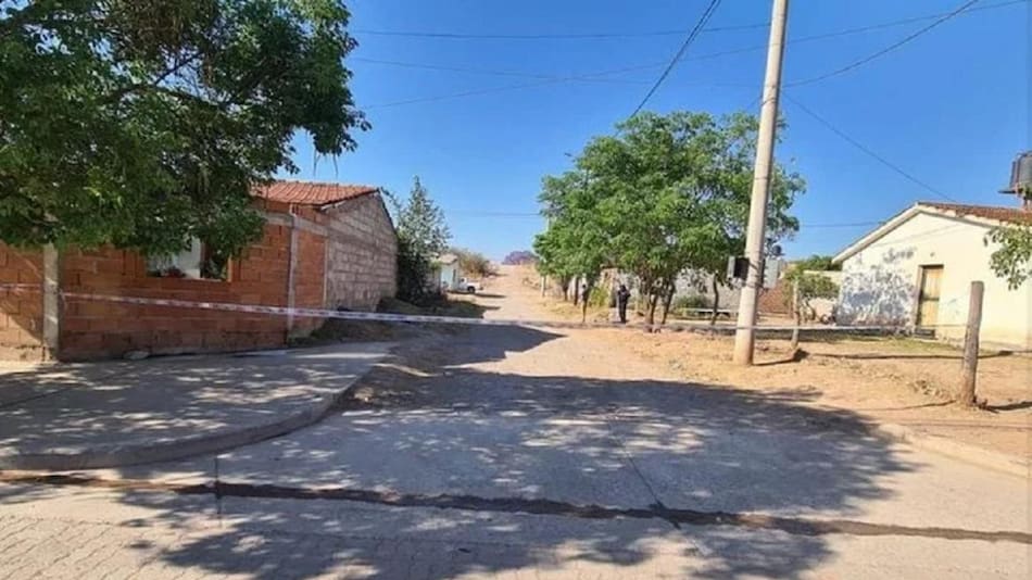 Denunció a su ex por violencia, no le dieron botón antipánico y el jóven la degolló cuando iba al colegio