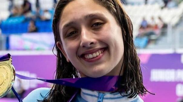 Agostina Hein hizo historia en la natación argentina: se consagró campeona mundial junior en los 400 metros medley y rompió un récord de 21 años