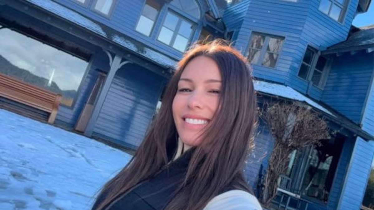 Lujosa, sofisticada y con vista al lago: la cabaña en la que Pampita pasa vacaciones de invierno con su familia