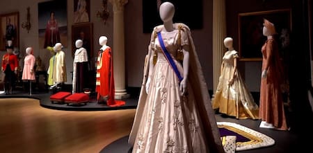 Subastan todos los artículos de la serie "The Crown". Foto: Reuters