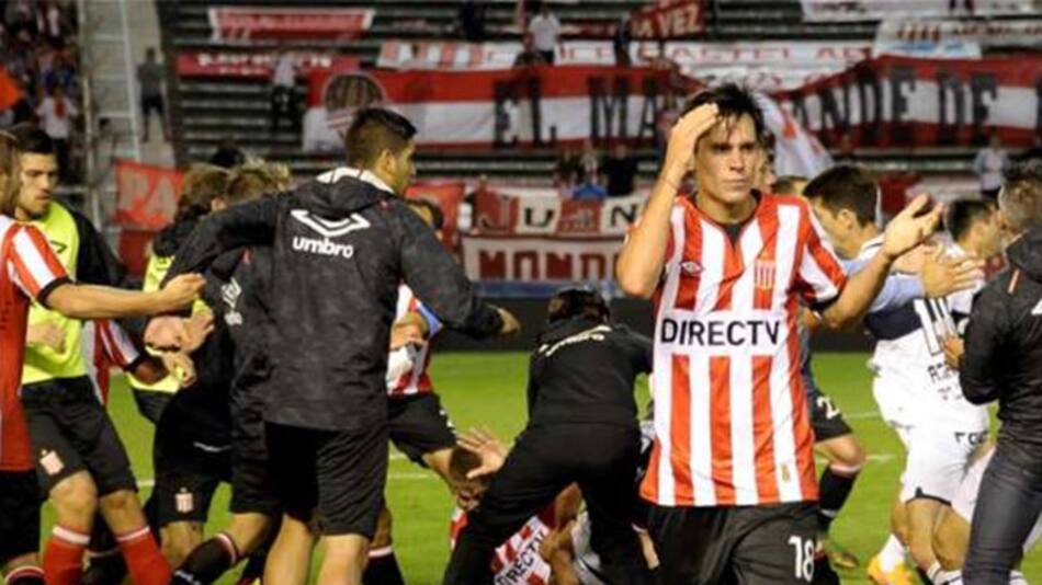 Escándalo en Estudiantes vs. Gimnasia - 31-1-16