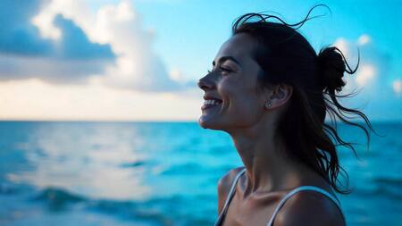 mujer, feliz, paisaje, pensamientos, pensar. Foto: Pexels.