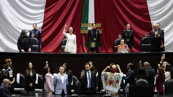 En el día de la asunción, Claudia Sheinbaum delineó sus prioridades macroeconómicas