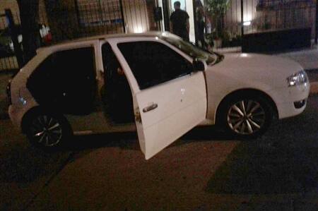 Policía mata a adolescente que quiso robarle el auto con arma de juguete - Monte Grande