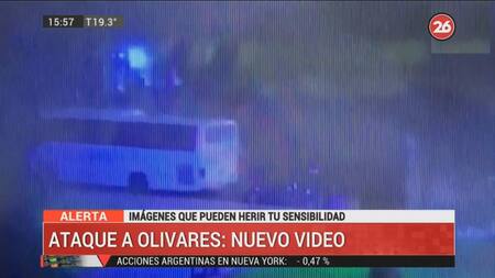 Nuevo video del ataque a Héctor Olivares en inmediaciones del Congreso, Canal 26, captura