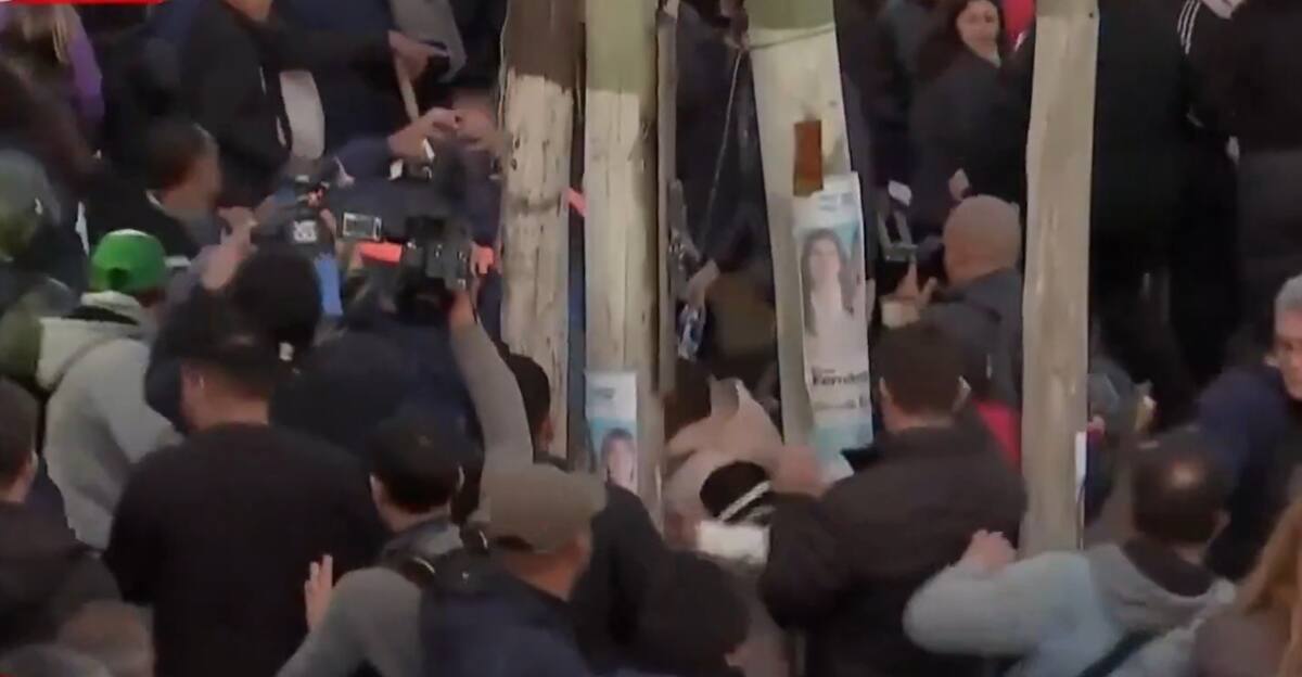 Incidentes en la previa al acto de Javier Milei en Moreno.