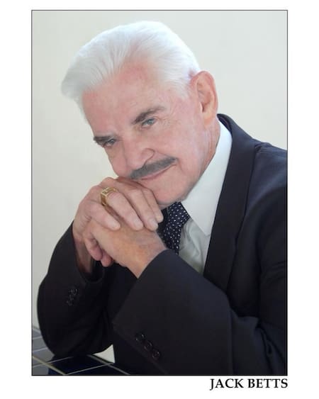 Jack Betts. Foro: Instagram @beverlyhillsplayhouse