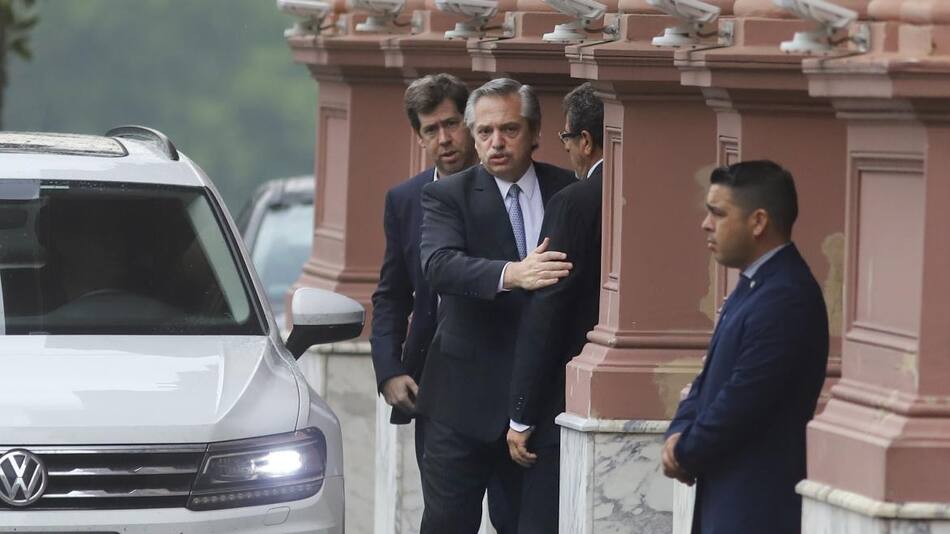 Alberto Fernández, Casa Rosada, Agencia NA