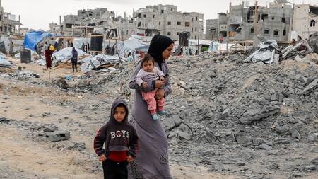 La dramática situación que padecen los civiles en la Franja de Gaza. Foto: Reuters/Hatem Khaled.