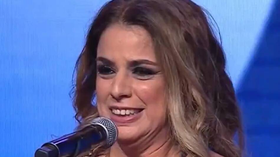 Marina Calabró en los Martín Fierro de Radio 2024. Foto: captura América TV.