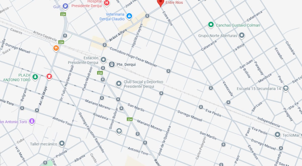 El cruce alternativo ante el cierre del paso de la calle Entre Ríos es el de Avenida de Mayo.