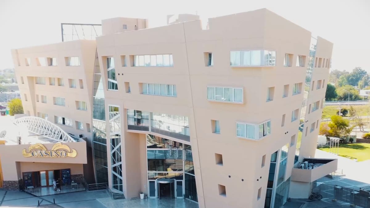 Un hotel sanjuanino cerró temporalmente.
