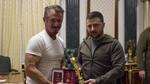 Sean Penn entregó uno de sus premios Oscar a Ucrania para que quede allí "hasta la victoria"
