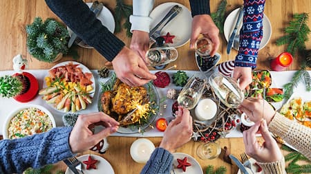 Las ensaladas que no pueden faltar en la mesa de Año Nuevo. Foto Freepik
