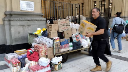 Donaciones para Bahía Blanca. Foto: NA.