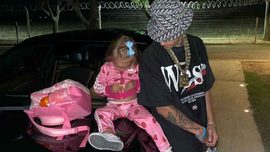 L-Gante junto a su hija Jamaica. Foto: Instagram.