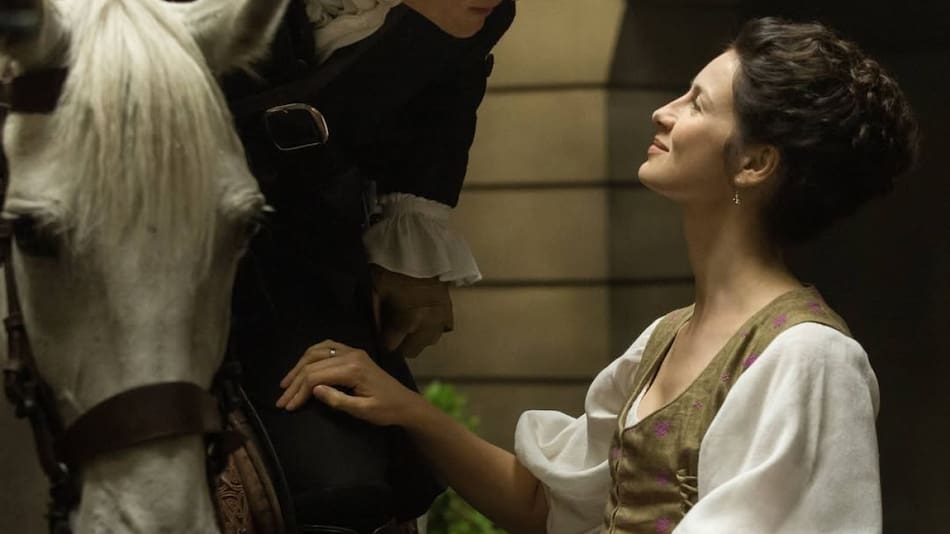 Jamie y Claire en Outlander. Foto Instagram @outlander_starz