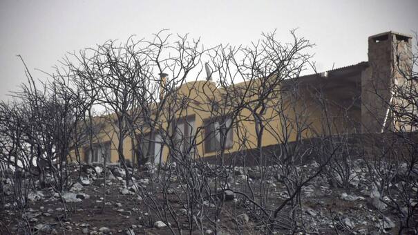 Incendio en San Luis: alerta de evacuación en la zona turística El Trapiche y gran pérdida de bienes materiales