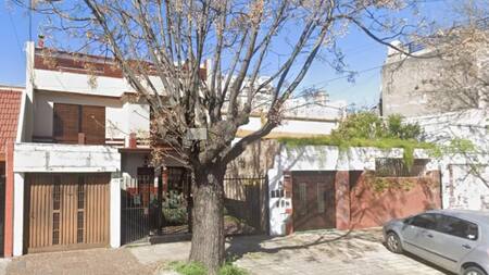 La casa donde vivía la mujer que murió calcianda en Versalles. Foto: Google Maps