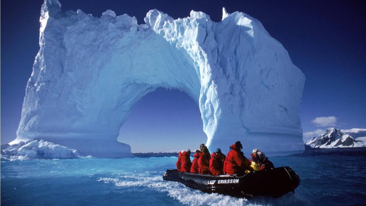 Récord de turistas en la Antártida. Foto X.