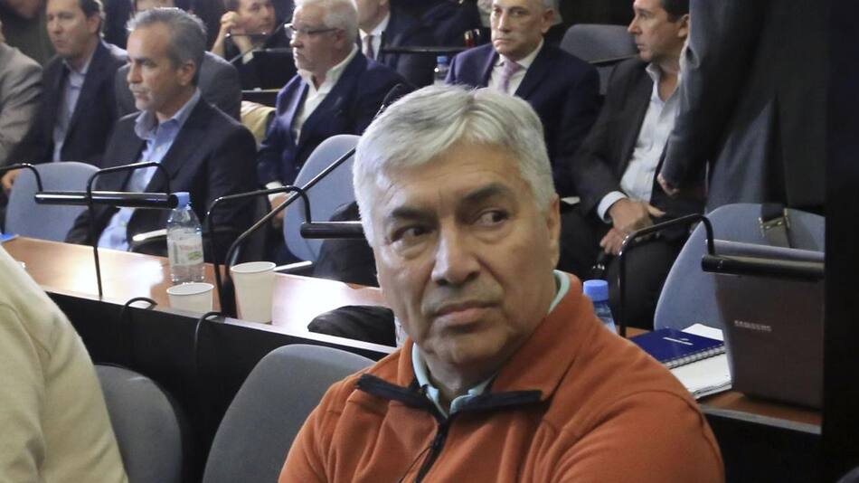 Lázaro Báez, NA
