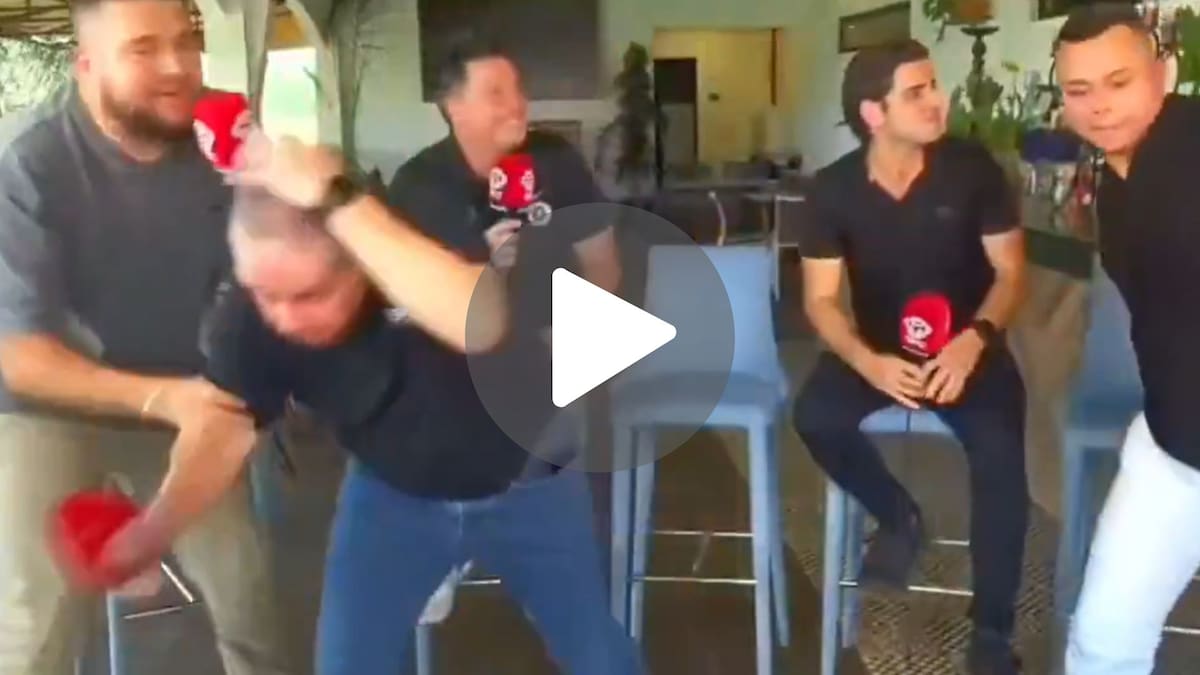Los conductores del programa A la Candela huyen del terremoto en Panamá.