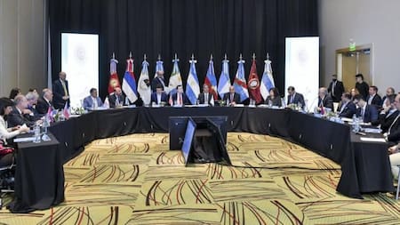 La Asamblea en Resistencia de los gobernadores de Norte Grande. Foto: NA