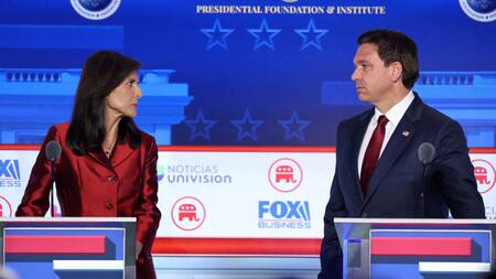 Nikki Haley y Ron DeSantis, candidatos republicanos. Foto: REUTERS.