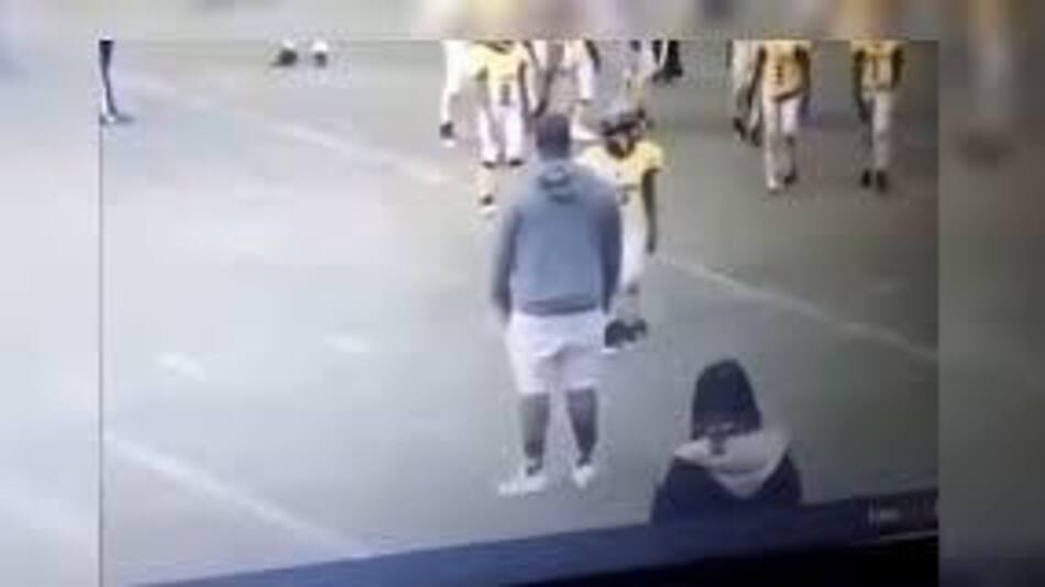 Entrenador agrede a niño