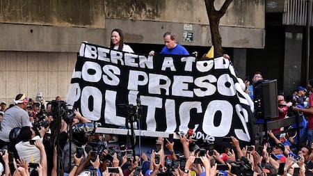 La oposición dice que Gobierno venezolano “miente” y exige una lista de excarcelados