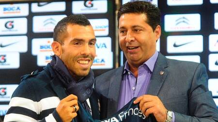 Carlos Tevez y Daniel Angelici - Boca