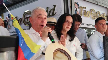 Álvaro Uribe repudió la investidura presidencial de Nicolás Maduro. Foto: EFE/Mario Caicedo.