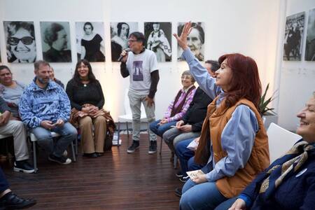 Cristina Fernández de Kirchner participó en la entronización de la Virgen de Luján en el Instituto Patria.