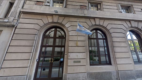 El Gobierno avanza en la reforma integral de la SIDE a través de un DNU: cuáles son los cambios y qué nuevas facultades le otorga