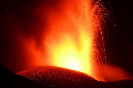 La erupción del volcán Etna. Foto: EFE.