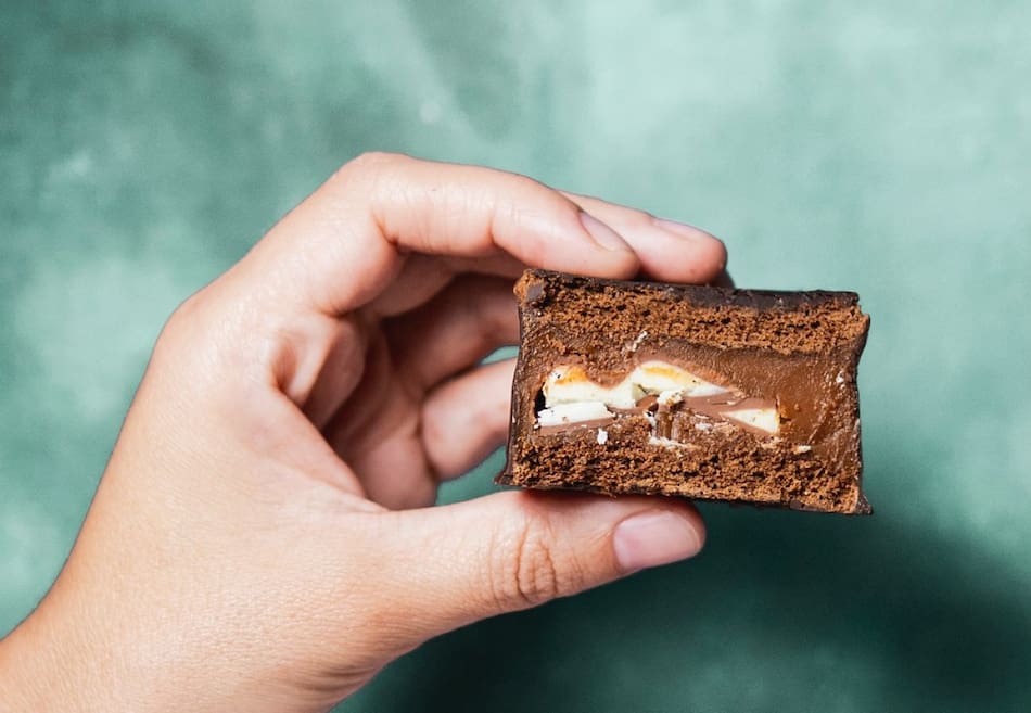 Alfajor "dinamita" de Arroyito. Foto: Instagram @arroyitoarg