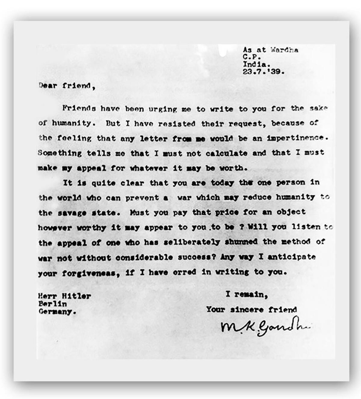 Neville Chamberlain, Mahatma Gandhi y Adolf Hitler, carta