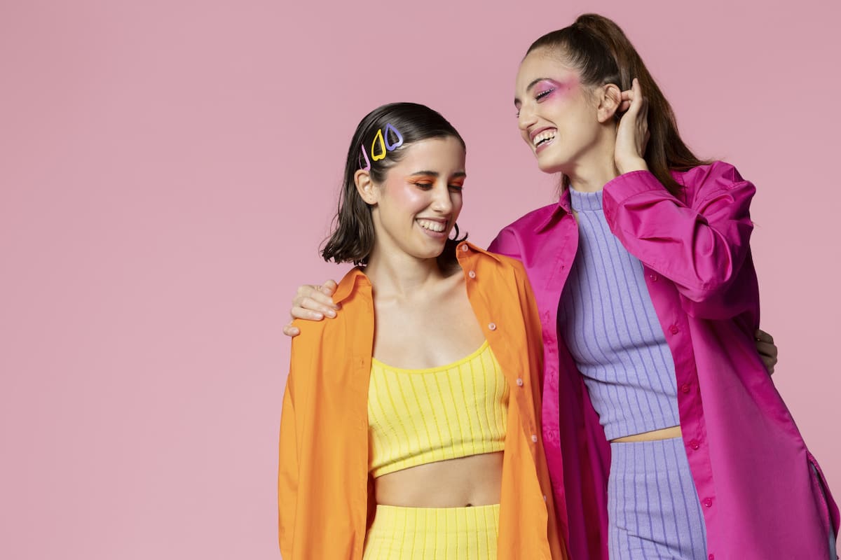 Indumentaria, moda, tendencias. Foto: Freepik.