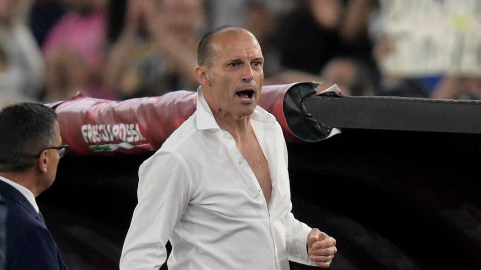 Enojo de Massimiliano Allegri en la final de la Copa Italia. Foto: REUTERS.