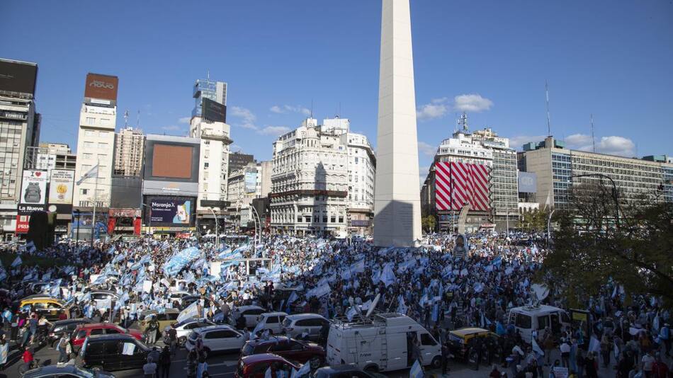 Marcha contra el Gobierno de Alberto Fernández en el Obelisco, NA