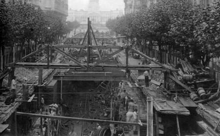 Avenida de Mayo, construcción del subte en 1912, turismo, Buenos Aires
