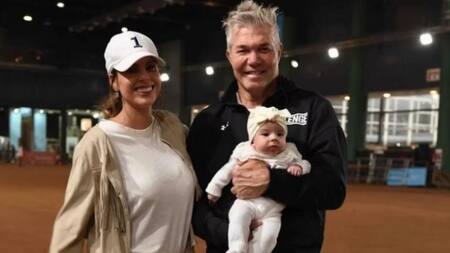 Barby Franco y Fernando Burlando con su hija Sarah. Foto: NA.