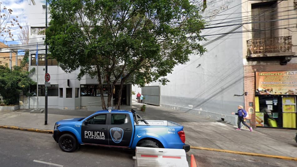 Presos maniataron al jefe de una alcaidía de Caballito. Foto: captura Google Street View