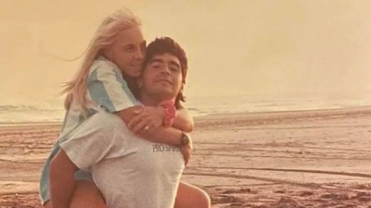Diego Maradona y Claudia Villafañe. Foto: familia Maradona