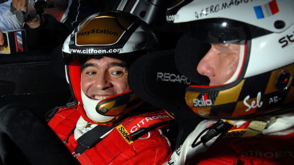 Diego Maradona y la Fórmula 1. Foto: Archivo EFE