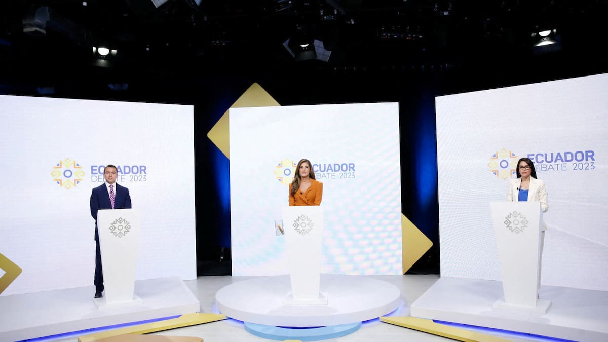 Debate electoral en Ecuador con Daniel Noboa y Luisa González. Foto: Reuters.