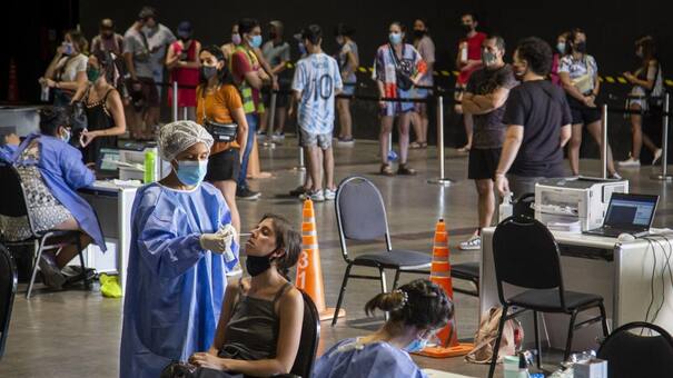 Alerta máxima por cuarta ola de coronavirus en Argentina: siguen subiendo los casos de contagio